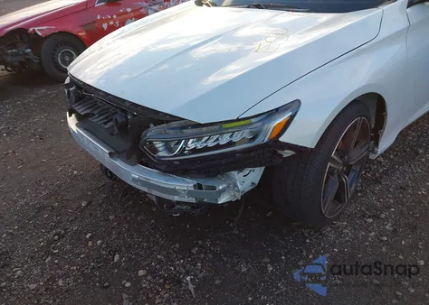 2021 Honda Accord Lx z USA, uszkodzony, nr VIN 1HGCV1F16MA038967